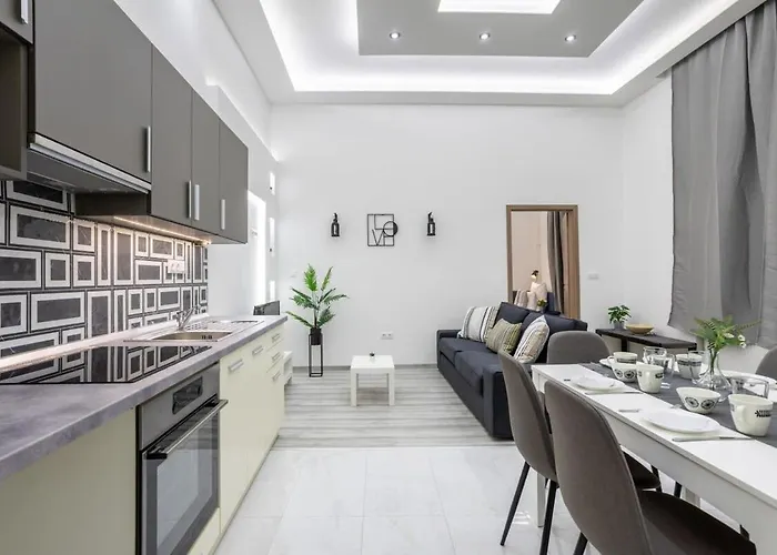 New Spacious & Apartment