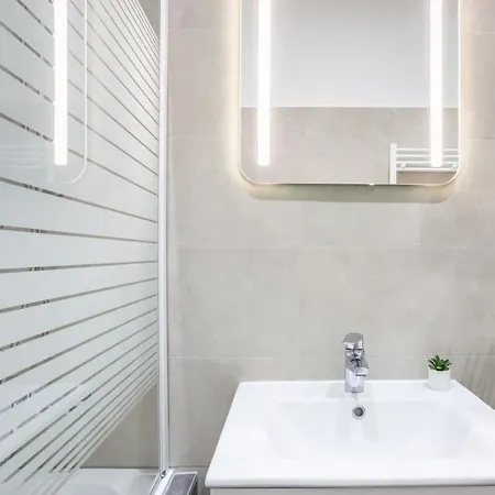 New Spacious & * Budapest